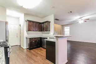 2730 Mesquite Ridge Dr, Houston, TX 77073 - Photo 9