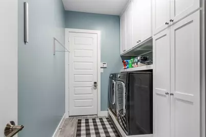 5703 Bell Cliff Court, Houston, TX 77059 - Photo 19