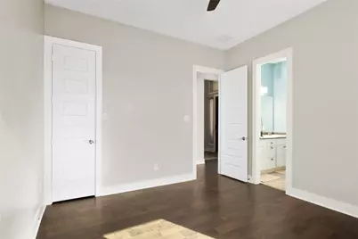 5703 Bell Cliff Court, Houston, TX 77059 - Photo 27