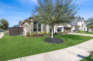 5703 Bell Cliff Ct, Houston, TX 77059 - Photo 3