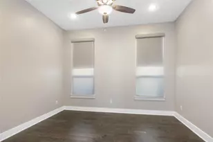 5703 Bell Cliff Ct, Houston, TX 77059 - Photo 31