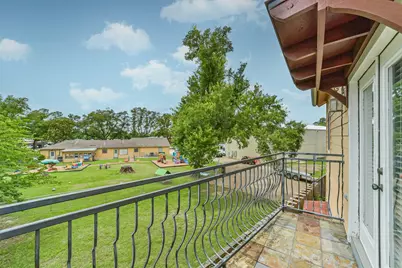 11025 Robin Hood Court, Houston, TX 77043 - Photo 17