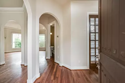 11025 Robin Hood Court, Houston, TX 77043 - Photo 5