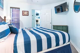 6300 Seawall Blvd, Galveston, TX 77551 - Photo 3