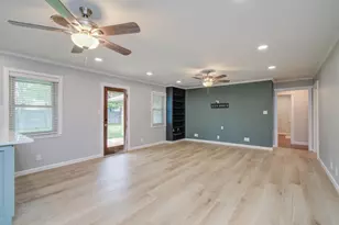9002 Railton St, Houston, TX 77080 - Photo 7