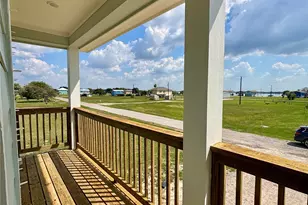 638 Swallow Dr, Palacios, TX 77465 - Photo 11