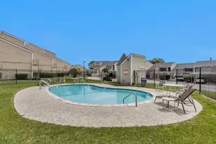 34 April Point Dr S, Conroe, TX 77356 - Photo 31
