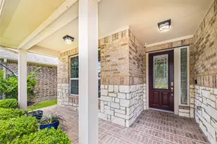 2135 Llerena Ln, League City, TX 77573 - Photo 9