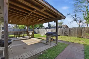 437 E 2nd St, Deer Park, TX 77536 - Photo 17