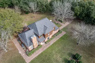 329 Burwell Rd, Highlands, TX 77562 - Photo 5