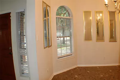 119 Lissa Lane, Sugar Land, TX 77479 - Photo 9