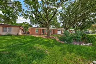 1905 5th Ave N, Texas City, TX 77590 - Photo 11