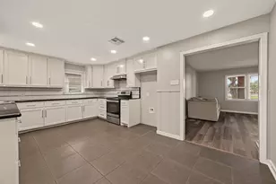 1905 5th Ave N, Texas City, TX 77590 - Photo 33