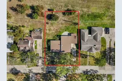 4914 Goose Creek Drive, Baytown, TX 77521 - Photo 35