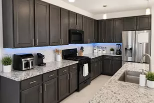 2507 Yellow Buckeye Ct, Houston, TX 77038 - Photo 5