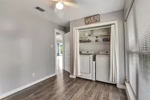 571 Lakeview Circle, Hilltop Lakes, TX 77871 - Photo 11