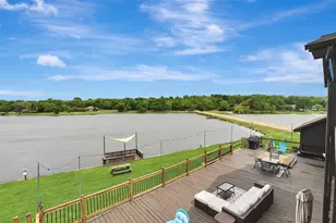 571 Lakeview Circle, Hilltop Lakes, TX 77871 - Photo 21