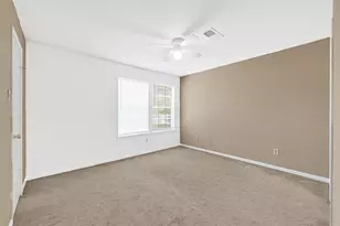 2030 Plantation Dr, Conroe, TX 77301 - Photo 11