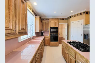 5810 Glenmere Lane, Spring, TX 77379 - Photo 15