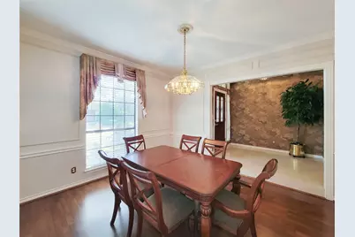 5810 Glenmere Lane, Spring, TX 77379 - Photo 9