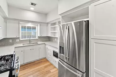 2804 Arlington Street, Houston, TX 77008 - Photo 7