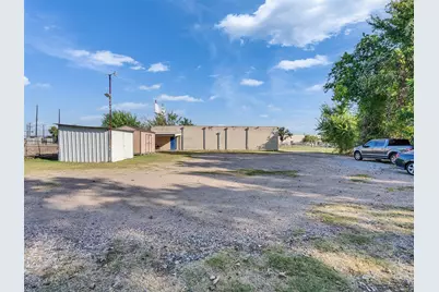 151 West Road, Houston, TX 77037 - Photo 33