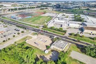 151 West Road, Houston, TX 77037 - Photo 5