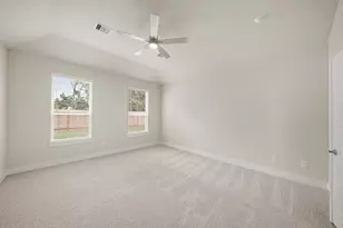 2025 Atlas Cedar Dr, Conroe, TX 77301 - Photo 9