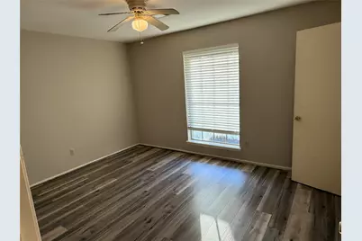 11735 N Willowdale Circle, Houston, TX 77071 - Photo 9