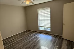 11735 N Willowdale Cir, Houston, TX 77071 - Photo 9