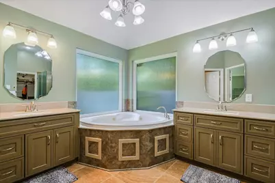 15702 Park Center Way, Houston, TX 77059 - Photo 19
