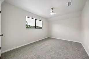 2923 Kenross St, Houston, TX 77043 - Photo 21