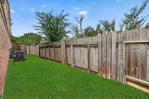 6138 Gallant Forest Dr, Houston, TX 77088 - Photo 33