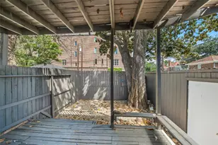 518 Hawthorne St, Houston, TX 77006 - Photo 11