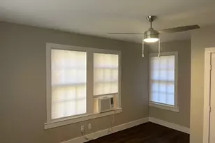 2424 Ave 0 1/2 St, Galveston, TX 77550 - Photo 11