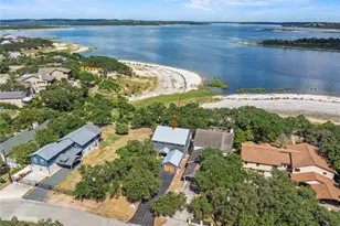 854 Lakebreeze Dr, Canyon Lake, TX 78133 - Photo 23