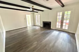 10010 Burgoyne Rd, Houston, TX 77042 - Photo 9