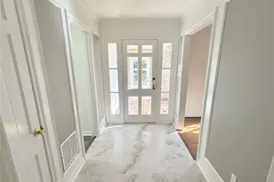 10010 Burgoyne Rd, Houston, TX 77042 - Photo 7