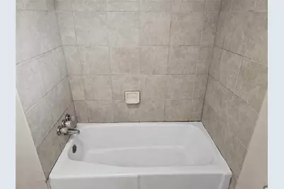 9119 Glenbury Drive, Houston, TX 77037 - Photo 15