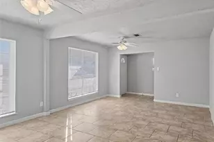 9119 Glenbury Dr, Houston, TX 77037 - Photo 3