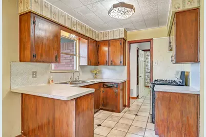 2826 5th Avenue N, Texas City, TX 77590 - Photo 7