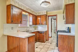 2826 5th Ave N, Texas City, TX 77590 - Photo 7