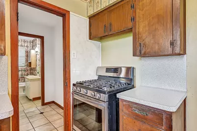 2826 5th Avenue N, Texas City, TX 77590 - Photo 9
