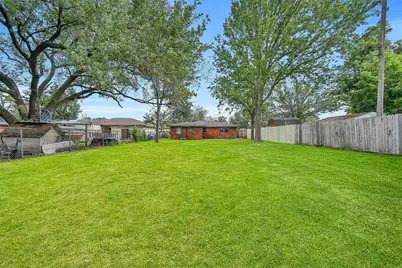 2826 5th Avenue N, Texas City, TX 77590 - Photo 23