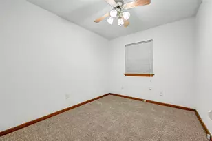 2826 5th Ave N, Texas City, TX 77590 - Photo 17