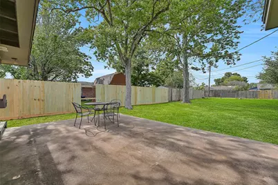 2826 5th Avenue N, Texas City, TX 77590 - Photo 21