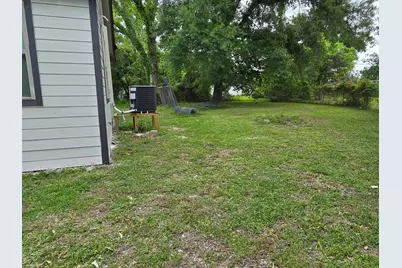 1912 Hill Street, Baytown, TX 77520 - Photo 13