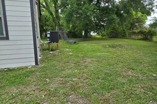 1912 Hill St, Baytown, TX 77520 - Photo 13