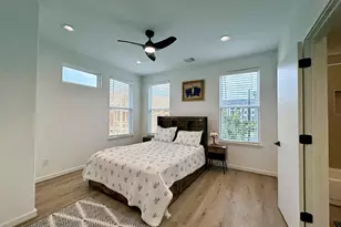 203 Danna Ln, Houston, TX 77009 - Photo 11