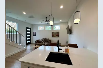 203 Danna Lane #D, Houston, TX 77009 - Photo 5